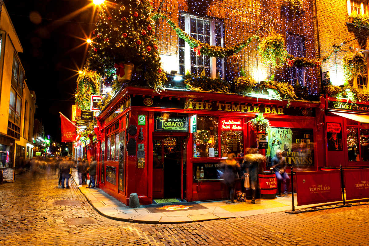 Irish Pubs at Christmas